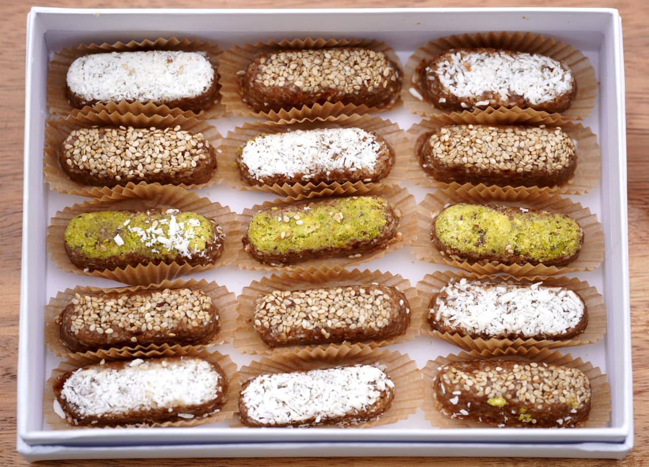 Nella Bliss Date Bars
